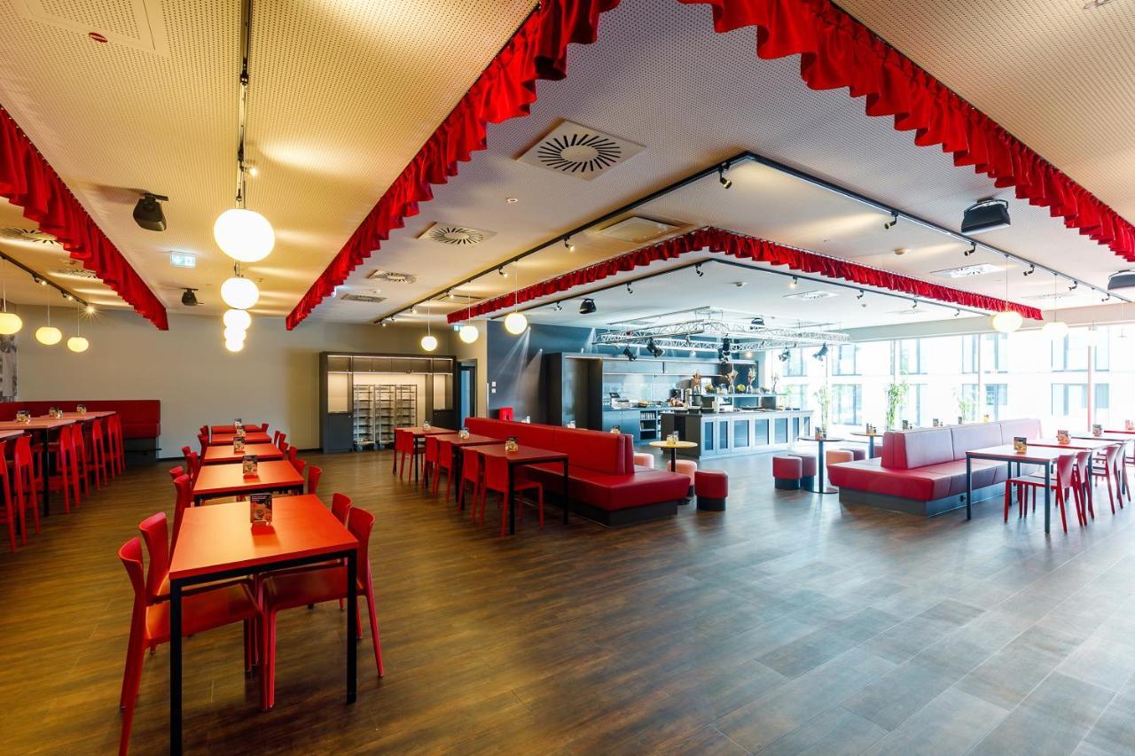 Meininger Hotel Dresden Zentrum Esterno foto